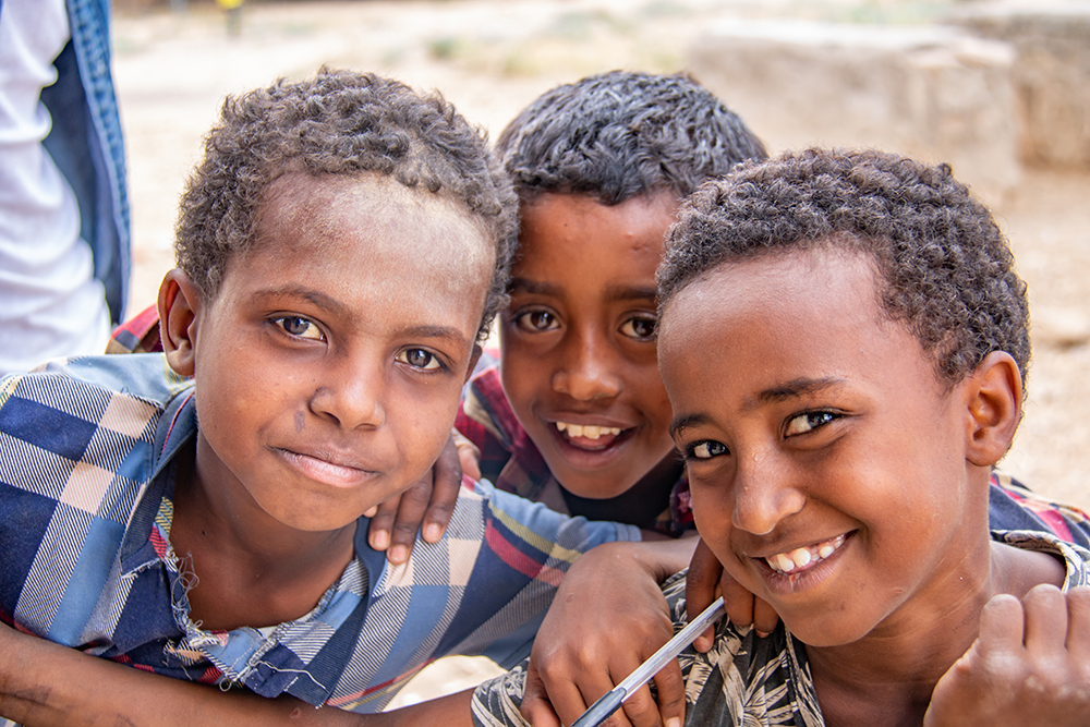 projekte_-_ostafrika_-_aethiopien_-_lachende_knaben_-_kinderdorf-pestalozzi
