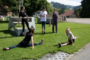 news_-_kinderdorf_pestalozzi_-_kinder_haben_recht_-_akrobatik