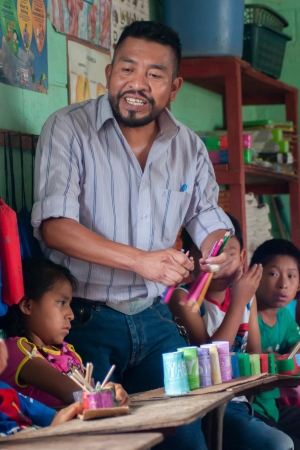 primarschullehrer_zentralamerika_stiftung_kinderdorf_pestalozzi