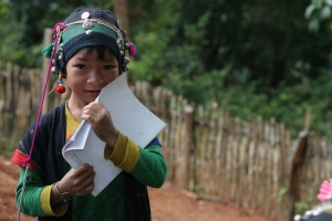 projekte_-_suedostasien_-_laos_-_maedchen_umwelt_1