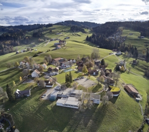 rs15665_flugaufnahmen-kinderdorf_kinderdorf-pestalozzi-scr