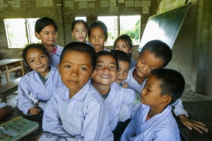 im_klassenzimmer_-_laos_-_stiftung_kinderdorf_pestalozzi