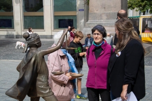 justitia_in_st.gallen_-_justitia_on_tour_-_stiftung_kinderdorf_pestalozzi_29