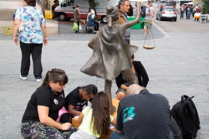 justitia_in_st.gallen_-_justitia_on_tour_-_stiftung_kinderdorf_pestalozzi_4