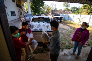 lebensmittelverteilung1_stiftung-kinderdof-pestalozzi