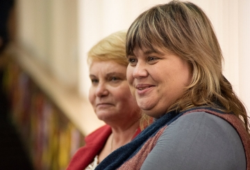 frau_lacht_cntm_moldawien_stiftung_kinderdorf_pestalozzi