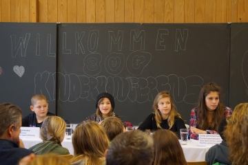 kinder_an_die_macht_fritz_und_fraenzi_stiftung_kinderdorf_pestalozzi