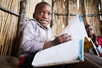 projekte_-_ostafrika_-_mosambik_-_lesen_ist_gut_-_stiftung_kinderdorf_pestalozzi