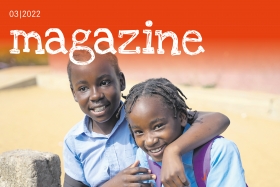 skp22-018_magazin_03_mockup_fr