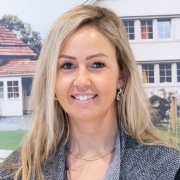 carolin_hofmann_-_mitarbeiterin_spenderbetreuung_-_stiftung_kinderdorf_pestalozzi